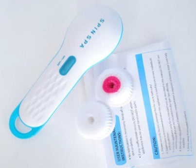 Facial cleansing brush