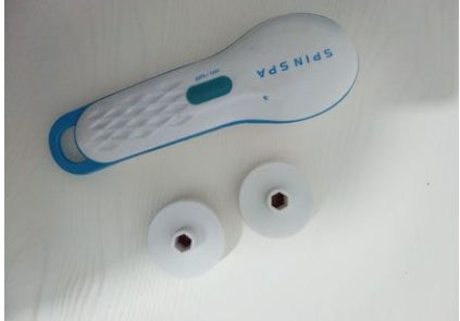 Facial cleansing brush